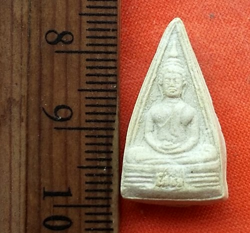 เริ่ม 10 บาท กับ พระผงหลวงพ่อพุทธโสธร    …DY94