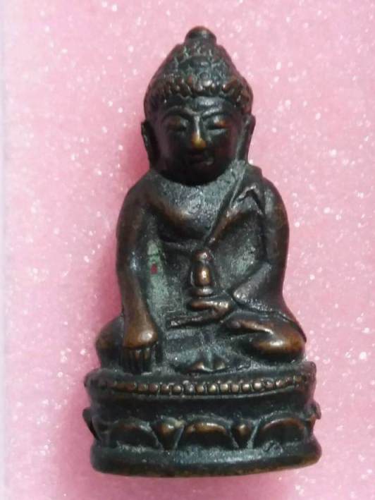 พระกริ่งบัวรอบใหญ่ท่านเจ้าคุณนรฯ ปี2512 เนื้อทองผสม ออกที่วัดวังกระโจม จ.นครนายก