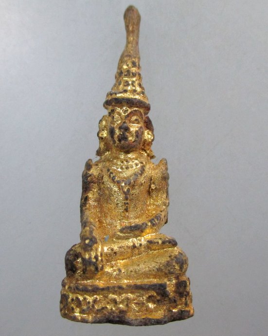๒๐ พระพุทธทรงเครื่อง เนื้อผง ปิดทอง