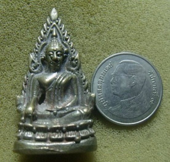 **วัดใจ**รูปหล่อพระพุทธชินราช หลังอกเลา วัดใหญ่ฯ พิษณุโลก เนื้อโลหะผสม**สวยๆ เชิญชมครับ