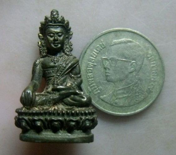 **วัดใจ**พระกริ่งทรงเครื่อง เนื้อโลหะผสม เก่าๆ ไม่ทราบที่**สวยๆ เชิญชมครับ