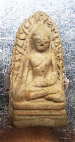 พระรอดก้นเลข๕วัดชัยพระเกียตริ สวยๆครับ