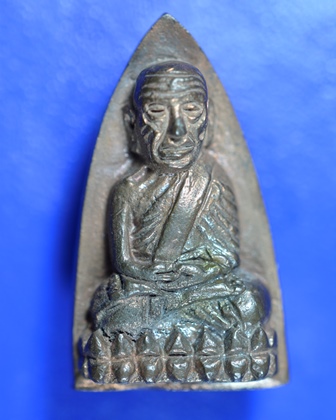 พระหลวงปู่ทวด วัดช้างไห้ เนื้อนวะโลหะ พิมพ์เตารีดใหญ่ รุ่นสร้างโรงพยาบาลโคกโพธิ์ ปัตตานี กล่องเดิม