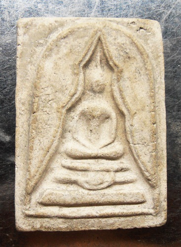 พระสมเด็จพิมพ์แหวกม่านหลวงปู่นาค สวยๆครับ