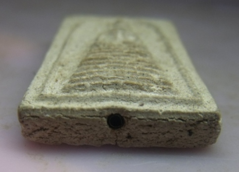 **วัดใจ**สมเด็จหลวงปู่นาค วัดระฆัง พิมพ์ฐาน 9 ชั้น ฝังตะกรุด 1 ดอก**เนื้อจัด พิเศษเห็นเส้นเกศา สวยๆ