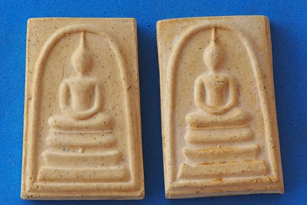 สมเด็จ 118 ปี พิมพ์ใหญ่ พร้อมกล่อง มา 2 องค์