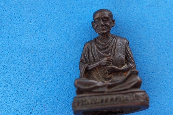 รูปหล่อเนื้อนวะ 118 ปี พร้อมกล่อง