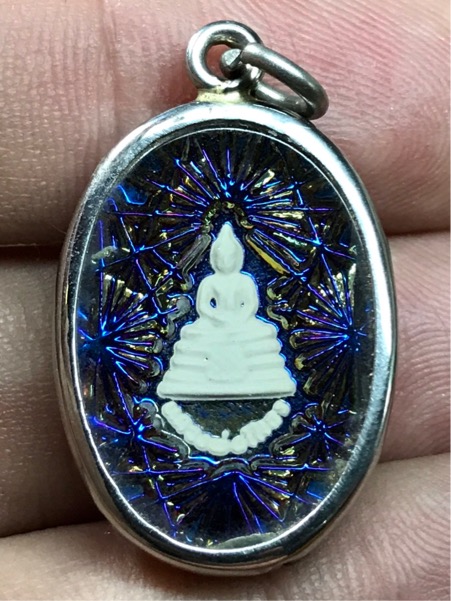 ล๊อกเก็ต หลวงพ่อโสธร สวย กล่องเดิม