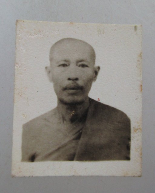 ๒๐ รูปพระเกจิ ขนาด 1 นิ้ว