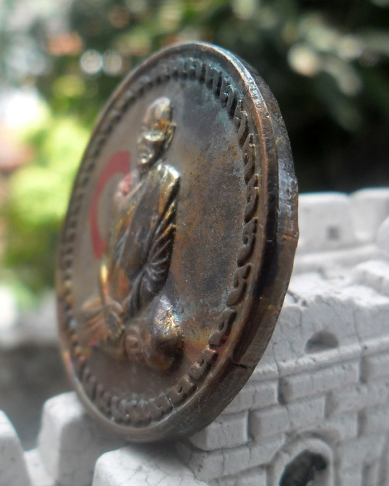 >> เคาะเดียว << เหรียญกลมหลวงพ่อแพ เนื้อทองเหลือง หลังมีตอกโค๊ต-4