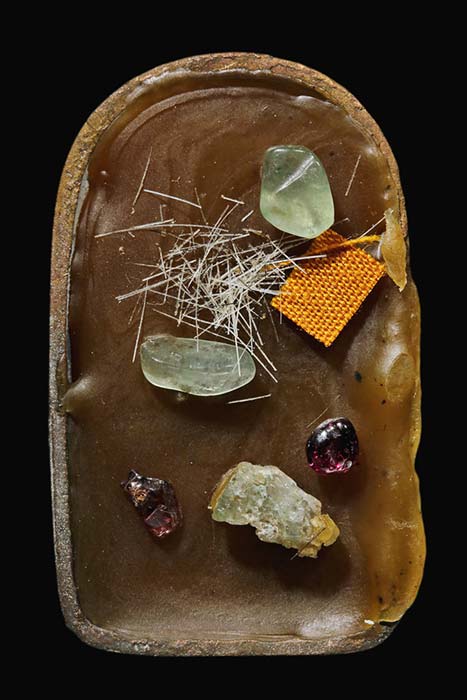 พระพุทธประทับช้าง เนื้อโลหะผสมชนวนหล่อโบราณนำฤกษ์ หลวงปู่ป่วน วัดช้างน้อย