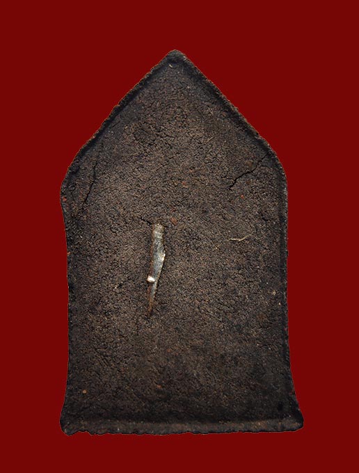 พระขุนแผนทรงพลเล็ก ด้านหลังฝังตะกรุดเงิน 1 ดอก เนื้อผงยาจินดามณี ออกวัดซับลำใย ปี2542 (2)