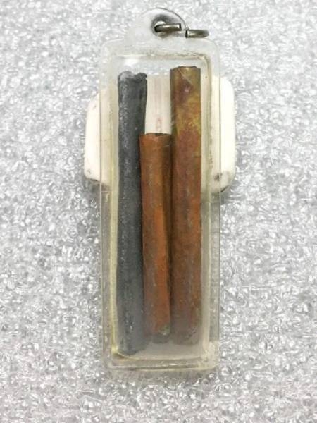 ตะกรุดสามกษัตริย์ หลวงปู่ทิม วัดละหารไร่ จารย์ทะลุ ขอบตัด