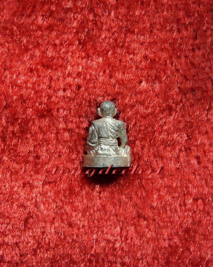 รูปหล่อจิ๋วหลวงพ่อเปิ่น วัดบางพระ จ.นครปฐม เนื้อเงิน ปี 2538 รุ่นอณูทิพย์ สวยมากค่ะ