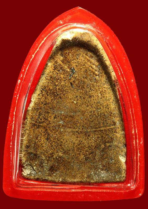 พระพุทธชินราชเนื้อดิน กรุวัดเสาธงทอง จ.สุพรรณบุรี มีลงรักเก่า 