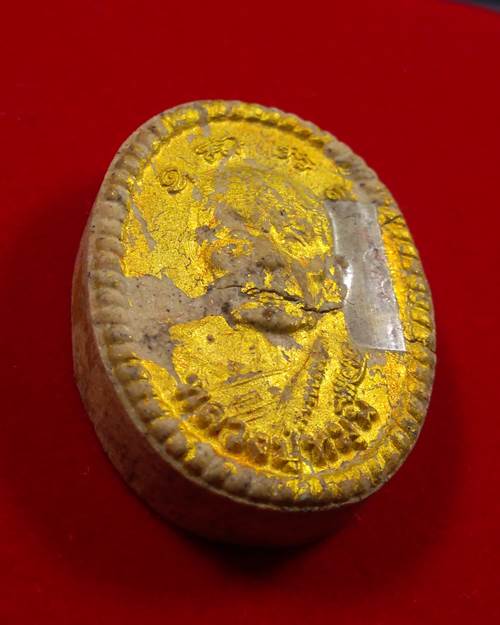 ++พระผงดวงเศรษฐี 2++ หลวงปู่หมุน ฐิตสิโล กดพิมพ์ นำกฤษ์ในพิธี เนื้อผงฝังตระกรุดเงิน กล่องเดิม