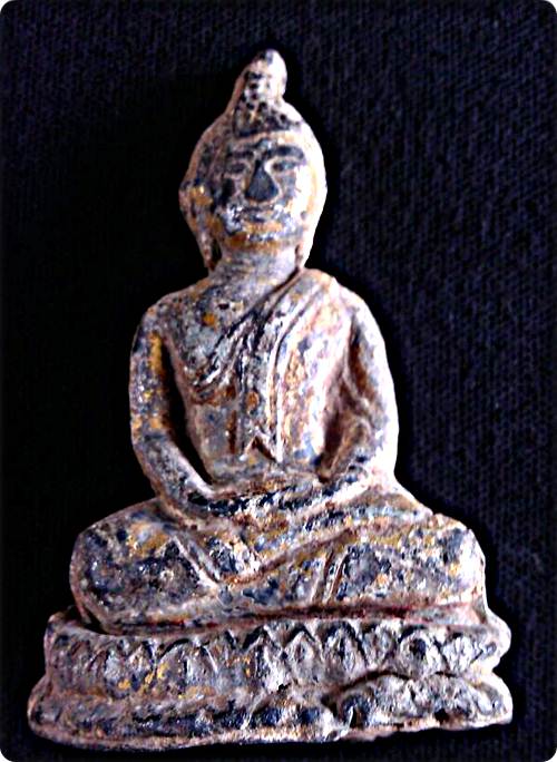 จัดของสะสมพระรัตนะ เนื้อตะกั่วสนิมแดง พิเศษใต้องค์พระปิดทองเก่าขุดพบที่กรุอยุธยาเป็นพระความสำเร็จสวย