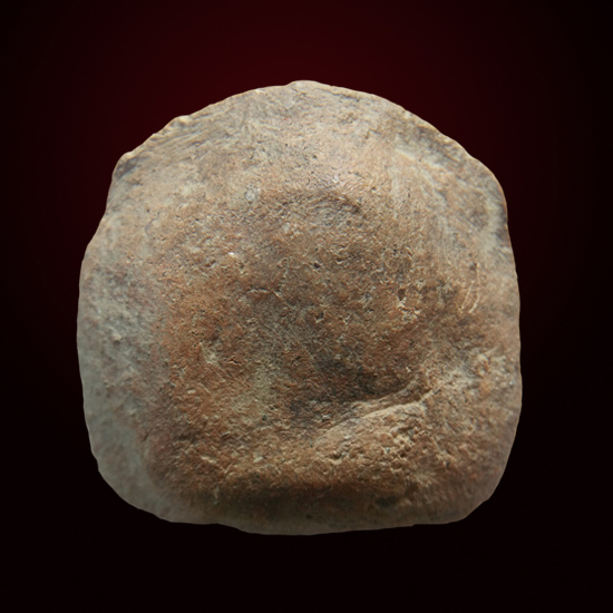 พระกำแพงยือตอเปิดโลกไตรภูมิ  กรุผู้ใหญ่เชื้อ  เนื้อดิน