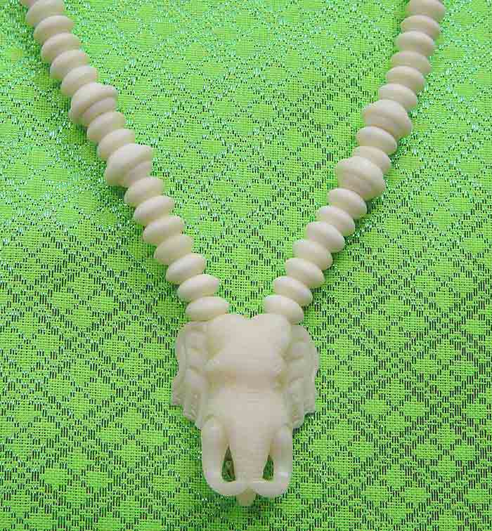 ***สร้อยคล้องพระงานกระดูก + หัวขุนกลางหัวช้าง งานแฮนเมด(Handmade) ความยาว ๒๕ นิ้ว แบบ ๓ ห่วง ๑ เส้นส