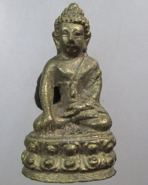 ๒๐ พระกริ่งชนะสิบทิศ