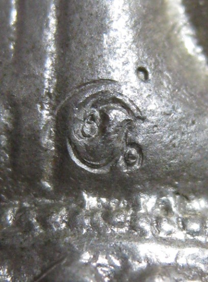 พระกริ่งวัดไผ่ล้อง พิมพ์เล็กมีโค้ด เนื้ออัลปาการ์ ปี2513 จ.ระยอง หลวงปู่ทิม ปลุกเสก