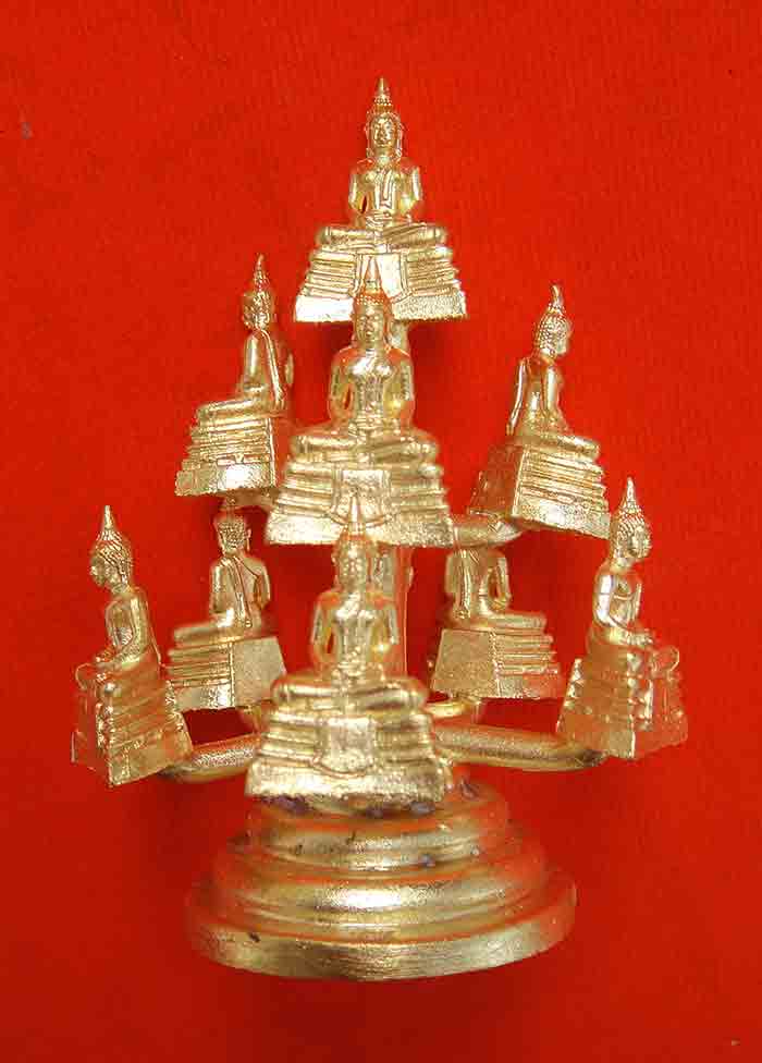 พระพุทธโสธรมงคลหล่อช่อ ๙ องค์ เนื้อทองเหลือง ขนาดช่อตั้งบูชา 3 นิ้ว