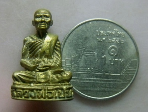 **วัดใจ**รูปหล่อ หลวงพ่อเปี่ยม วัดเกาะหลัก จ.ประจวบฯ**สวยๆ