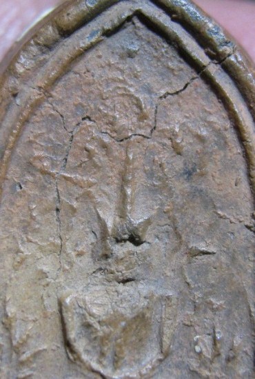 พระพิมพ์สมาธิ เนื้อดิน กรุวัดชนะสงคราม กรุงเทพฯ มาพร้อมบัตรรับรองความแท้