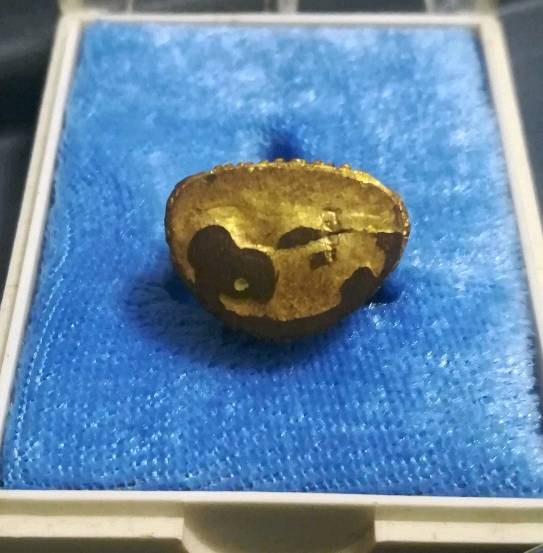 ลอยองค์ หลวงปู่คร่ำ วัดวังหว้า จ.ระยอง เนื้อฝาบาตร ปี37 กล่องเดิม