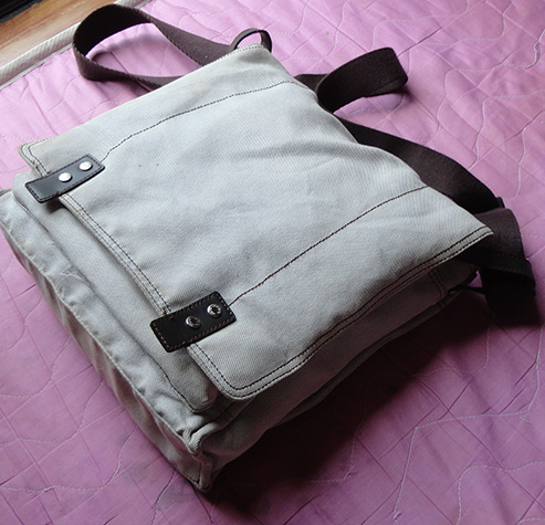 กระเป๋าสะพาย GAP ของแท้ ใบละ 4,800++ จากช็อปในอเมริกา เอามาขายแค่เพียงxxxบาท