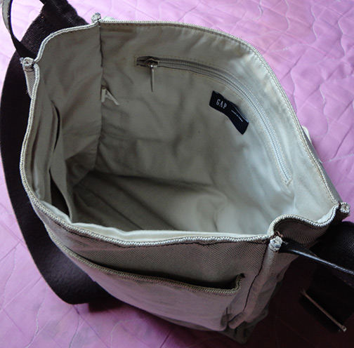 กระเป๋าสะพาย GAP ของแท้ ใบละ 4,800++ จากช็อปในอเมริกา เอามาขายแค่เพียงxxxบาท