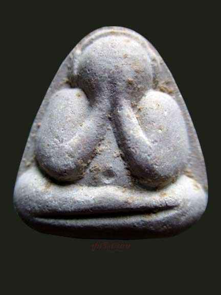 หลวงปู่หมุน วัดบ้านจาน ปิดตารุ่นแรก ออกวัดป่าหนองหล่ม สวยคมโซนเทา อนาคตไกลครับ