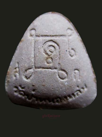 หลวงปู่หมุน วัดบ้านจาน ปิดตารุ่นแรก ออกวัดป่าหนองหล่ม สวยคมโซนเทา อนาคตไกลครับ