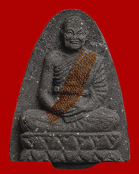 @ รูปเหมือนเตารีดเล็กเนื้อผง สีดำ หลวงพ่อจรัญ วัดอัมพวัน จ.สิงห์บุรี @