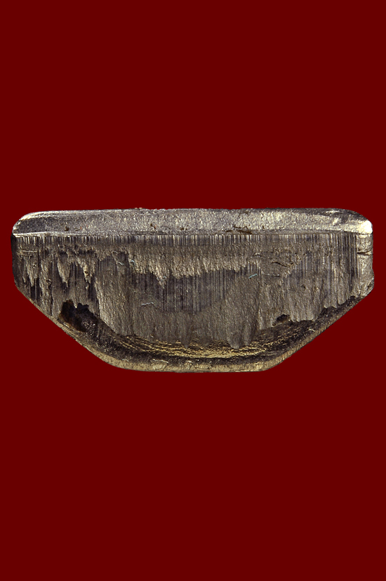 รูปเหมือนปั๊มเนื้ออัลปาก้า รุ่น สร้างบารมี หลวงปู่บัว ถามโก วัดศรีบุรพาราม พศ.2554 หมายเลข No.967