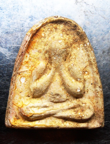 ปิดตาวัดบ่อวินหลวงปู่ทิมปลุกเสกสวยๆครับ