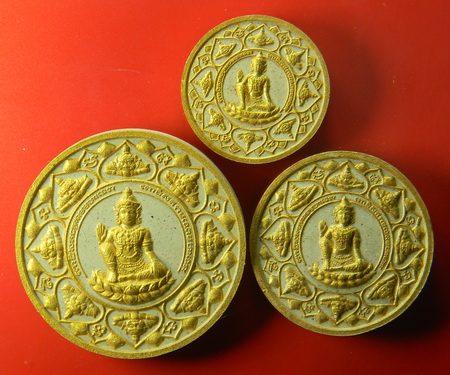 เคาะแรกแดง...หลักเมืองมหามงคล...ขาวปัดทอง 3 ขนาด...กล่องเดิม