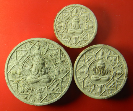 เคาะแรกแดง...หลักเมืองมหามงคล...ขาวปัดทอง 3 ขนาด...กล่องเดิม