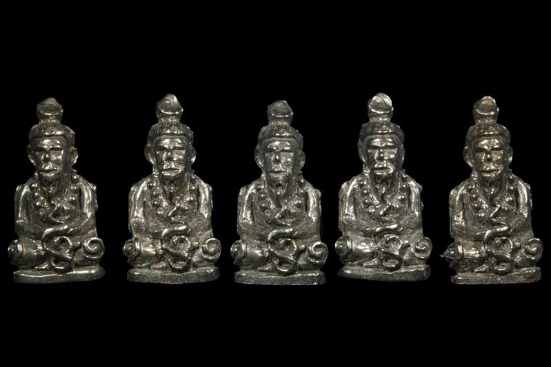 มา 5 องค์ พระฤาษี เเยกจากชุด ของขวัญหมืนยันต์ เนื้อนวะโลหะ กฐิน ๕๑ ลังกาสุกะ พระอาจารย์เเดง วัดไร่ จ