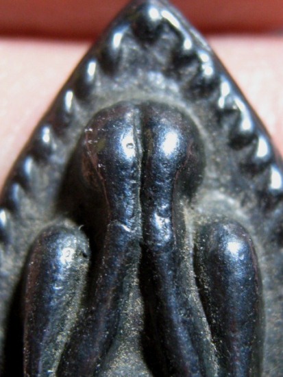 พระปิดตาท่านเจ้าคุณนรฯ ปี2513 เนื้อเมฆพัตร วัดเทพศิรินทร์ กรุงเทพฯ สภาพพอสวย 