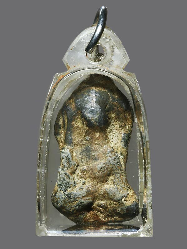 พระปิดตา เนื้อตะกั่วสนิมแดง กรุวัดสุวรรณ จ.อ่างทอง ราคาเบา ๆ อยู่ในเลี่ยม