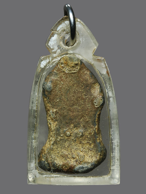 พระปิดตา เนื้อตะกั่วสนิมแดง กรุวัดสุวรรณ จ.อ่างทอง ราคาเบา ๆ อยู่ในเลี่ยม