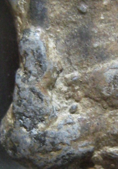 พระปิดตา เนื้อตะกั่วสนิมแดง กรุวัดสุวรรณ จ.อ่างทอง ราคาเบา ๆ อยู่ในเลี่ยม