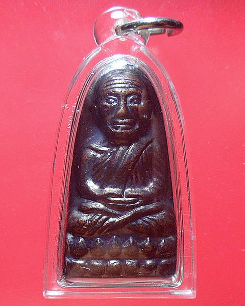 หลวงปู่ทวด หลังตัวหนังสือ วัดช้างให้ ปี46 