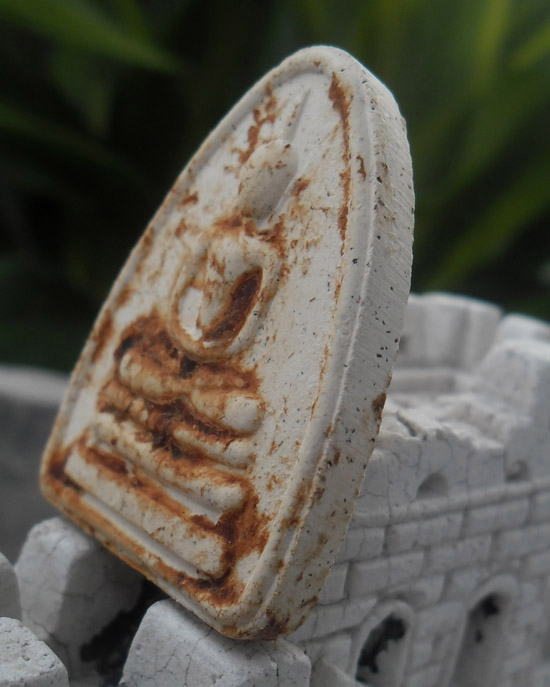 >> เคาะเดียว << สมเด็จ 100 ปี พิมพ์กลีบบัว สมเด็จพระสัง