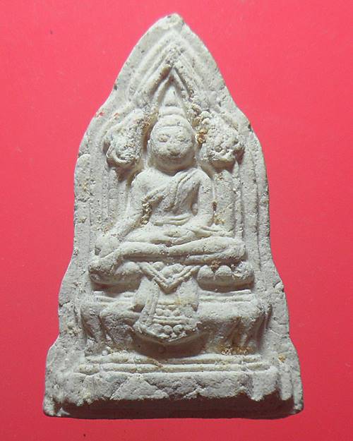 พระโคนสมอเนื้อผง หลวงปู่เกลี้ยง วัดเนินสุทธาวาส ชลบุรี องค์ที่1