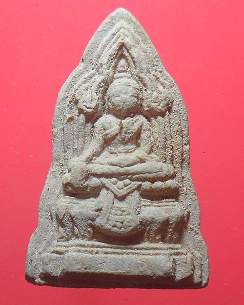 พระโคนสมอเนื้อผง หลวงปู่เกลี้ยง วัดเนินสุทธาวาส ชลบุรี องค์ที่2