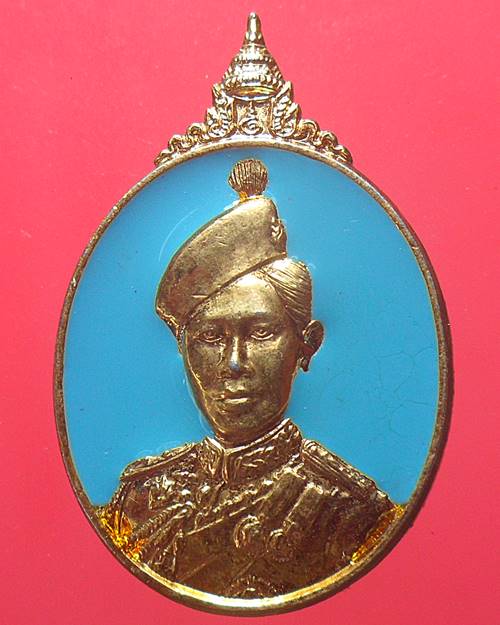 เข็มกลัดที่ระลึก สมเด็จพระราชินี พ.ศ.2546 เหรียญที่15