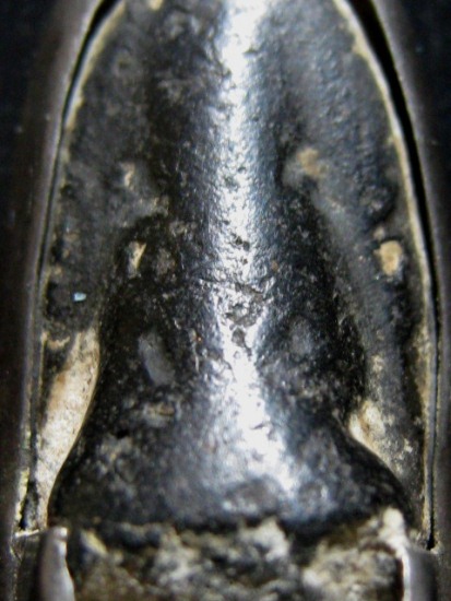 พระรอด เนื้อดิน กรุวัดป่ากล้วย จ.ลำปาง