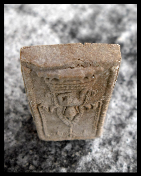 >> เคาะเดียว << พระผงพระพุทธชินราช ขนาดเล็ก เนื้อจัด องค์ที่ 2